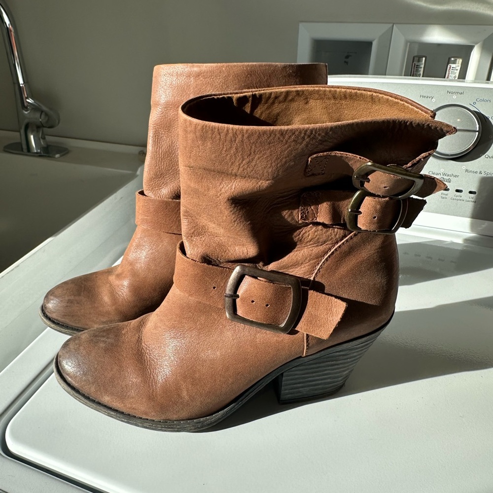Lucky Slouchy Boots size 9